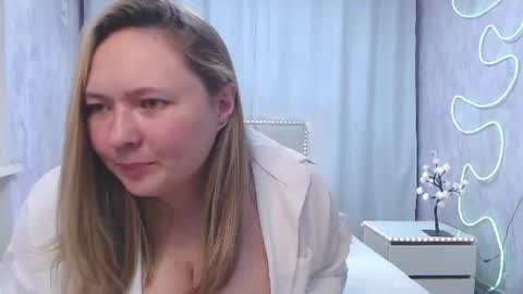 Sally online show from July 5, 5:51 pm