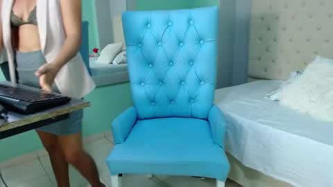 Snapshot of salome_aguilar chatting on October 10, 2:00 pm Isabel online show from October 10, 2:00 pm