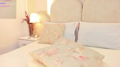   online show from April 23, 8:44 pm