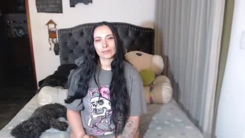 yenny online show from April 28, 4:38 am