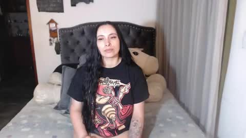 yenny online show from April 26, 3:37 am