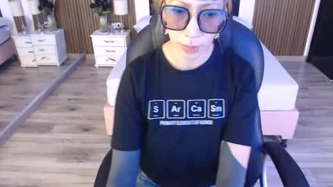 Snapshot of sam_mansson66 chatting on October 20, 12:41 pm SAM MANSON online show from October 20, 12:41 pm