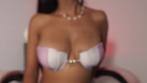 Snapshot of sam_robert17 chatting on February 14, 8:05 pm Samantha Roberts online show from February 14, 8:05 pm