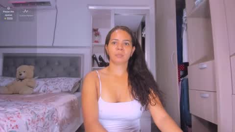 Snapshot of samanta_65 chatting on February 12, 1:30 am carolina online show from February 12, 1:30 am