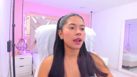 sam  online show from April 27, 2:52 am