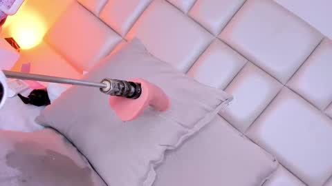 SAMANTA  online show from April 25, 1:41 pm