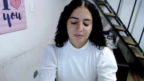 Snapshot of samantha2girl chatting on January 21, 11:55 pm samantha online show from January 21, 11:55 pm