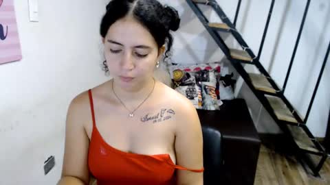 Snapshot of samantha2girl chatting on February 11, 10:28 pm samantha online show from February 11, 10:28 pm