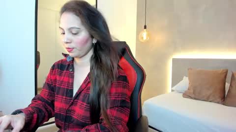 Snapshot of samantha_17_ chatting on September 18, 2:10 am S A M A N T H A online show from September 18, 2:10 am