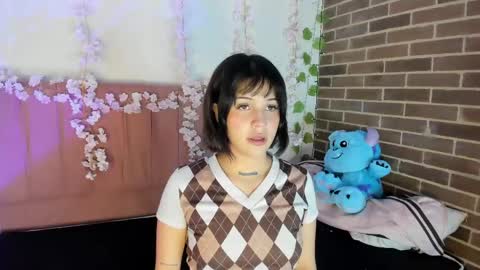 samantha_browwnn online show from May 5, 2:25 am