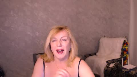 Samantha online show from February 4, 9:51 pm