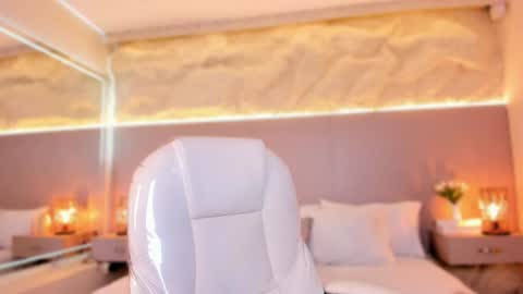  Samanthaa online show from April 22, 11:40 am