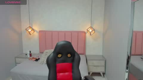    online show from June 18, 12:54 pm