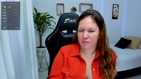 Samantha samy online show from December 5, 5:59 am