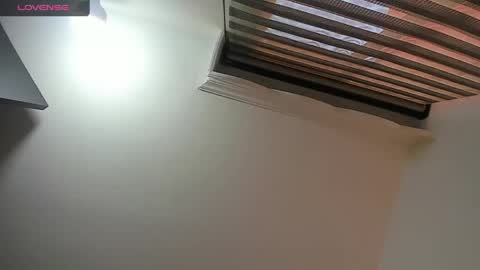 samanthamillher1021 online show from April 22, 12:35 pm