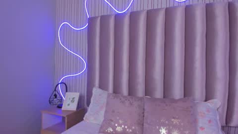 Snapshot of samanthapeachs chatting on October 9, 2:54 pm Alejandra online show from October 9, 2:54 pm