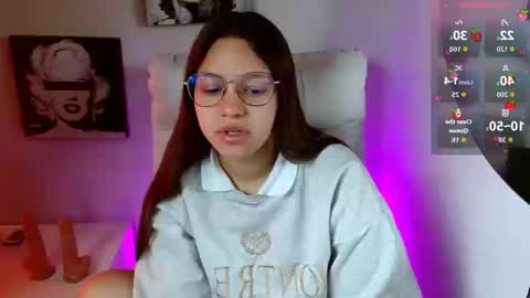 Snapshot of samantharoldan chatting on September 22, 2:59 pm Samantha online show from September 22, 2:59 pm