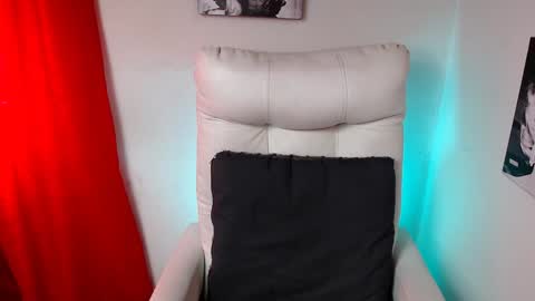 Snapshot of samantharoldan chatting on January 2, 1:40 pm Samantha online show from January 2, 1:40 pm