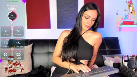 Snapshot of samara_kim chatting on December 23, 8:36 pm SAMARA online show from December 23, 8:36 pm