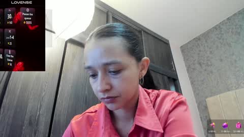 Snapshot of samarha_xue chatting on February 8, 11:44 am Sara online show from February 8, 11:44 am