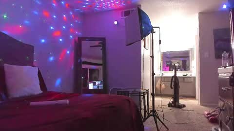 Yaya online show from April 21, 8:10 am