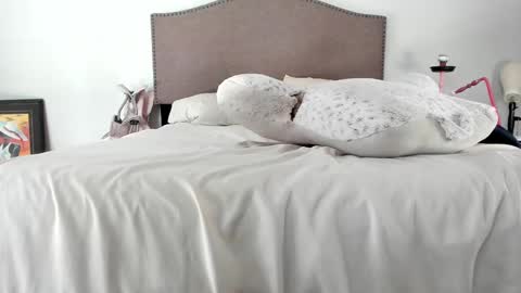 Yaya online show from October 4, 6:34 pm