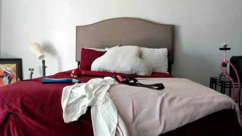 Yaya online show from September 8, 8:52 pm