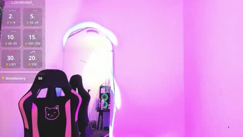 samiacooper25 online show from October 16, 7:00 am