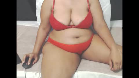 Snapshot of sammyxxx393 chatting on February 14, 4:52 pm sammyxxx393 online show from February 14, 4:52 pm