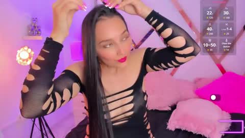 Snapshot of samy__milf chatting on October 2, 9:09 pm Sammy online show from October 2, 9:09 pm