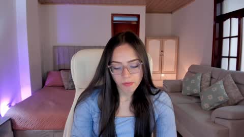 Snapshot of samy_one chatting on February 5, 9:29 pm Samy online show from February 5, 9:29 pm