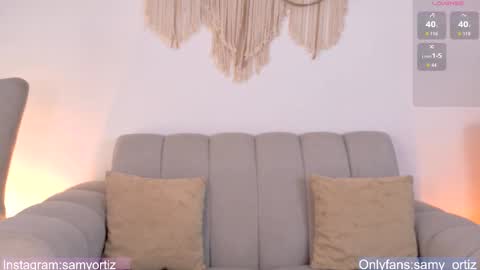 Snapshot of samyortiz_ chatting on October 20, 1:58 pm Samy and Juan online show from October 20, 1:58 pm