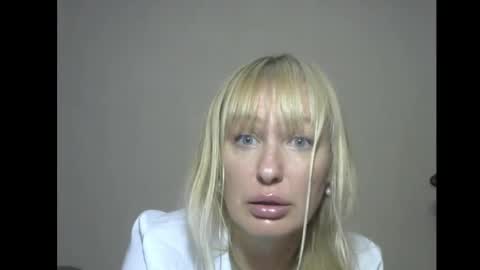 Sandra online show from September 25, 8:06 pm