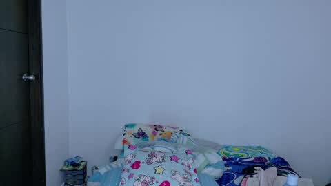 sandy online show from April 23, 8:33 pm