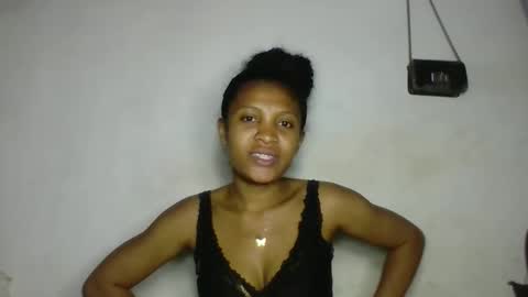 Snapshot of sanelie09 chatting on October 17, 6:33 pm sanelie09 online show from October 17, 6:33 pm