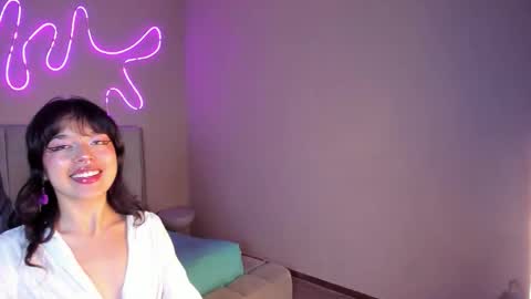 saphyralux online show from March 30, 10:09 pm