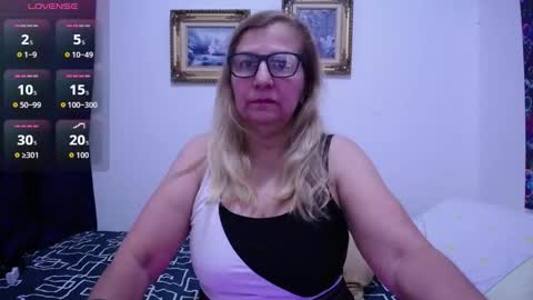 sara online show from October 9, 3:10 am