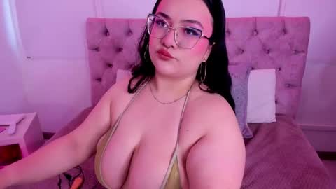 Snapshot of sara_ariass chatting on October 7, 11:47 am SARA ARIAS online show from October 7, 11:47 am