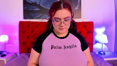 Snapshot of sara_ariass chatting on February 8, 8:10 pm SARA ARIAS online show from February 8, 8:10 pm