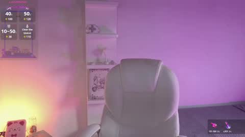 Sara Bryce online show from December 12, 6:53 pm