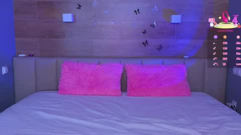 Sara online show from April 27, 5:48 am