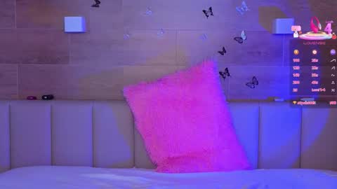 Sara online show from March 6, 7:03 am