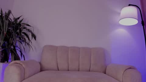 S A R A online show from September 22, 2:43 am