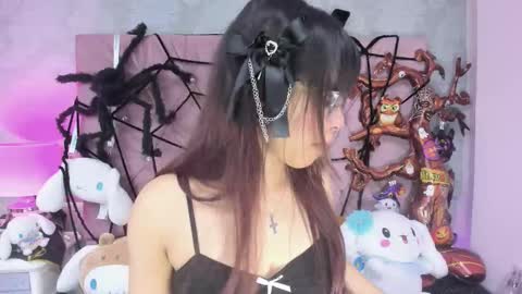 Snapshot of sara_lee7 chatting on October 19, 8:55 pm sara lee7 online show from October 19, 8:55 pm