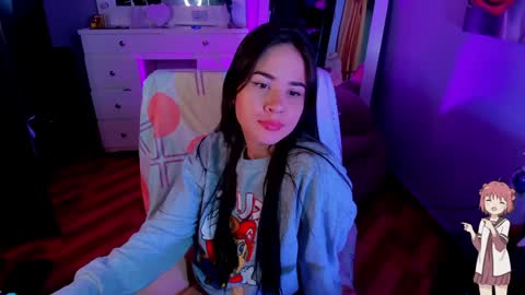 Snapshot of sara_leenn chatting on January 21, 7:26 am online show from January 21, 7:26 am