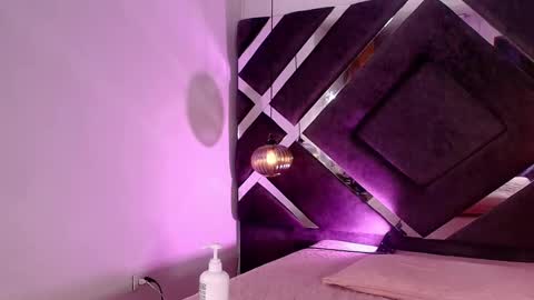 Snapshot of sara_lopee1 chatting on September 23, 12:36 pm sara_lopee1 online show from September 23, 12:36 pm