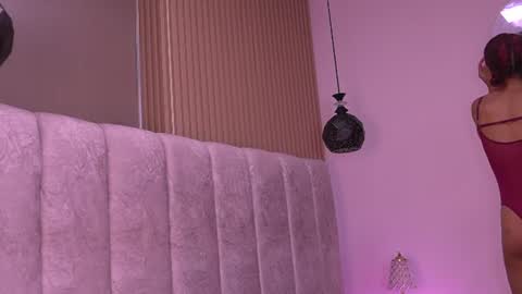 sara_lopee1 online show from July 3, 12:00 pm