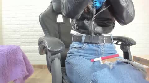 Sara Love online show from April 22, 4:09 am