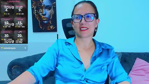 Sara   online show from March 24, 9:20 pm