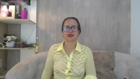 Sara   online show from January 31, 8:07 pm